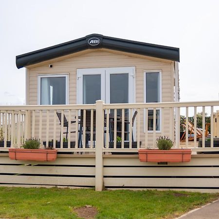Luxury Lancaster Lodge - The Best Hot Tub Getaway! Tattershall Eksteriør bilde