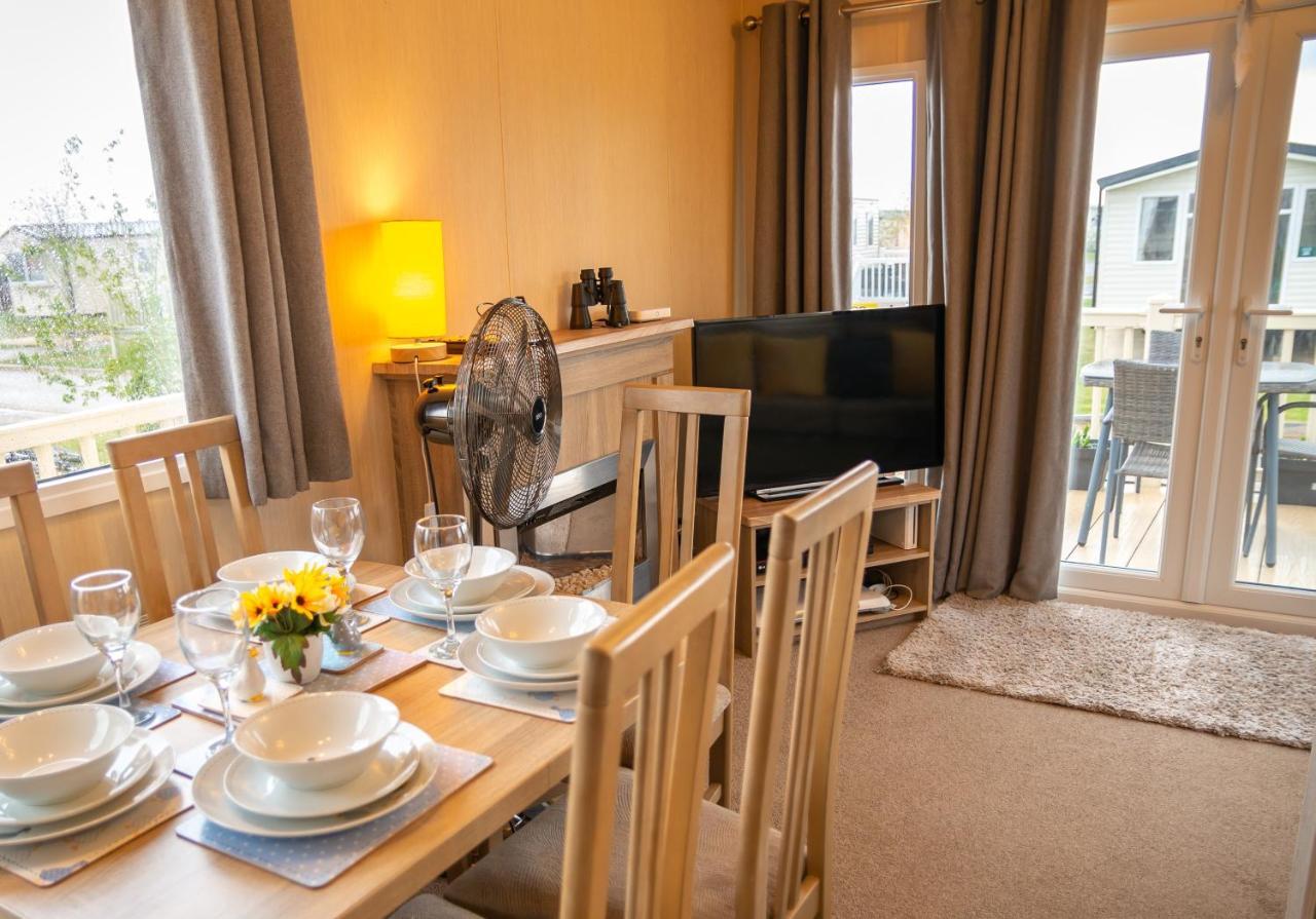 Luxury Lancaster Lodge - The Best Hot Tub Getaway! Tattershall Eksteriør bilde