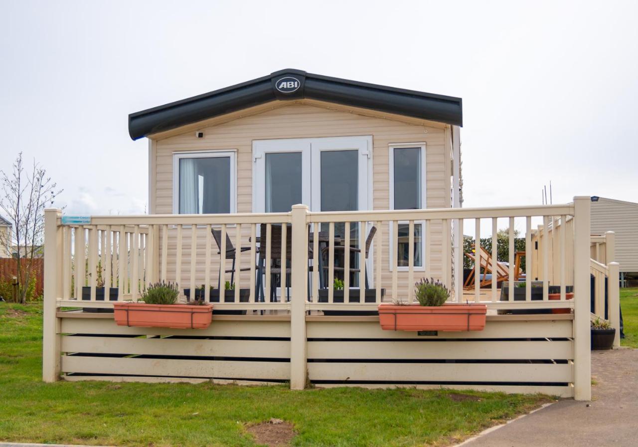 Luxury Lancaster Lodge - The Best Hot Tub Getaway! Tattershall Eksteriør bilde