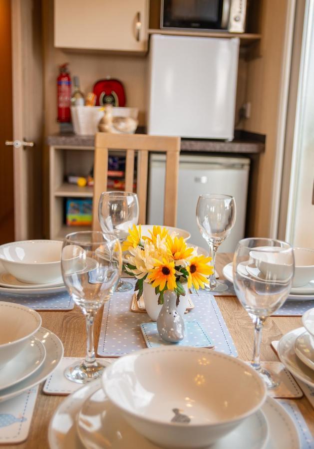 Luxury Lancaster Lodge - The Best Hot Tub Getaway! Tattershall Eksteriør bilde