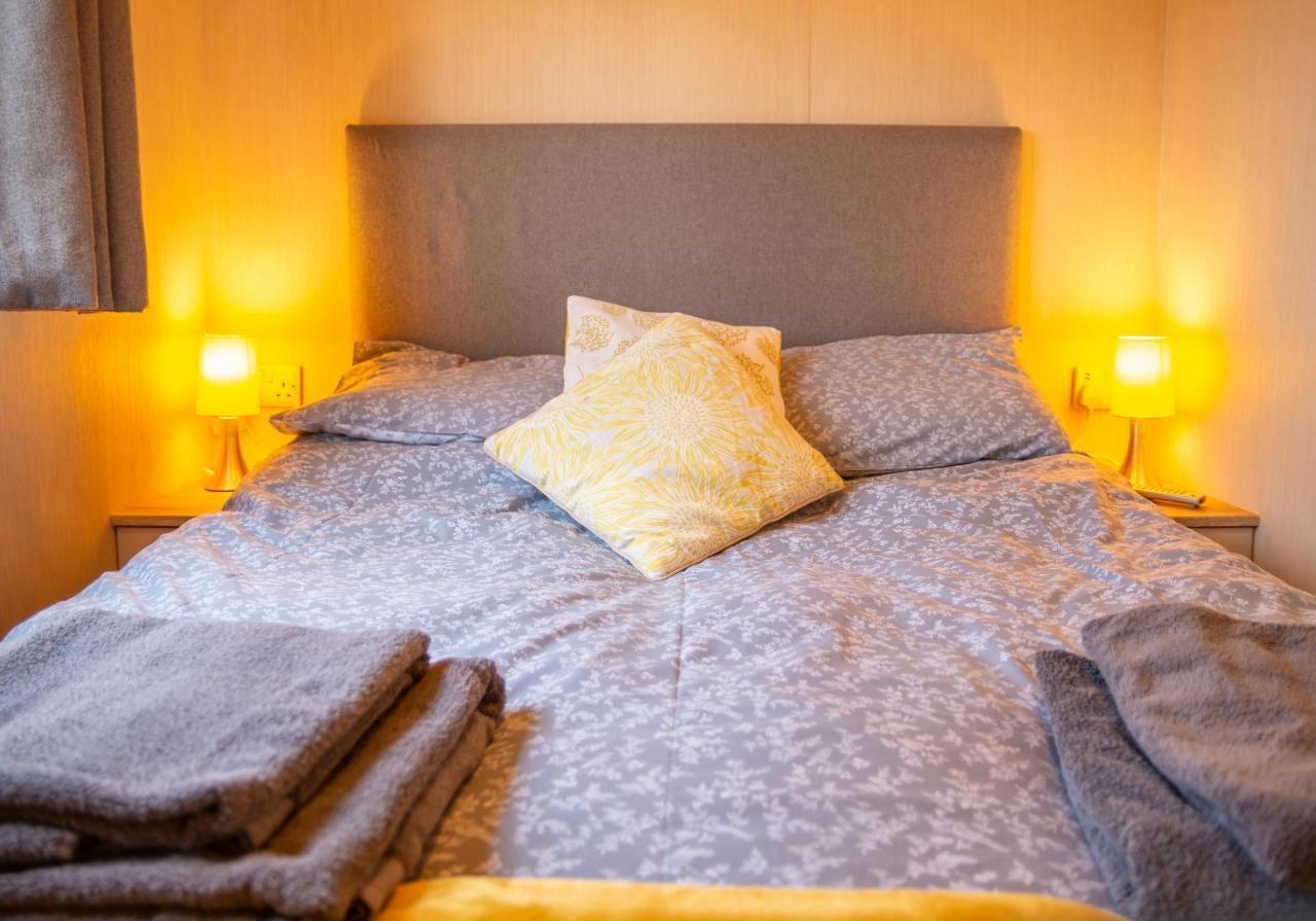 Luxury Lancaster Lodge - The Best Hot Tub Getaway! Tattershall Eksteriør bilde